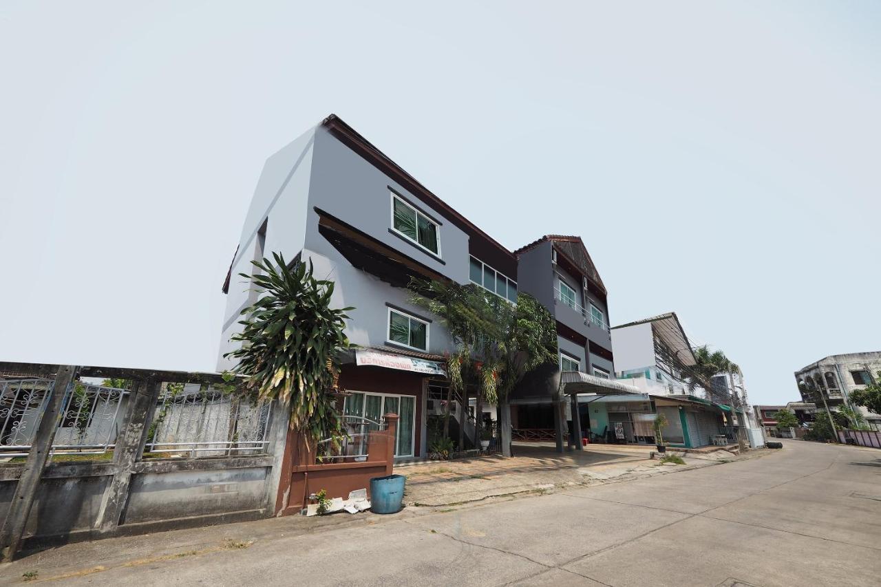 Bannsawasdee Aparthotel Chiang Rai Buitenkant foto