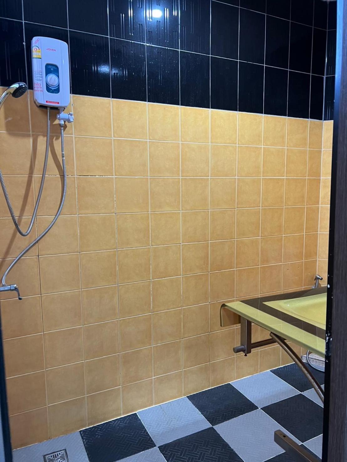 Bannsawasdee Aparthotel Chiang Rai Buitenkant foto