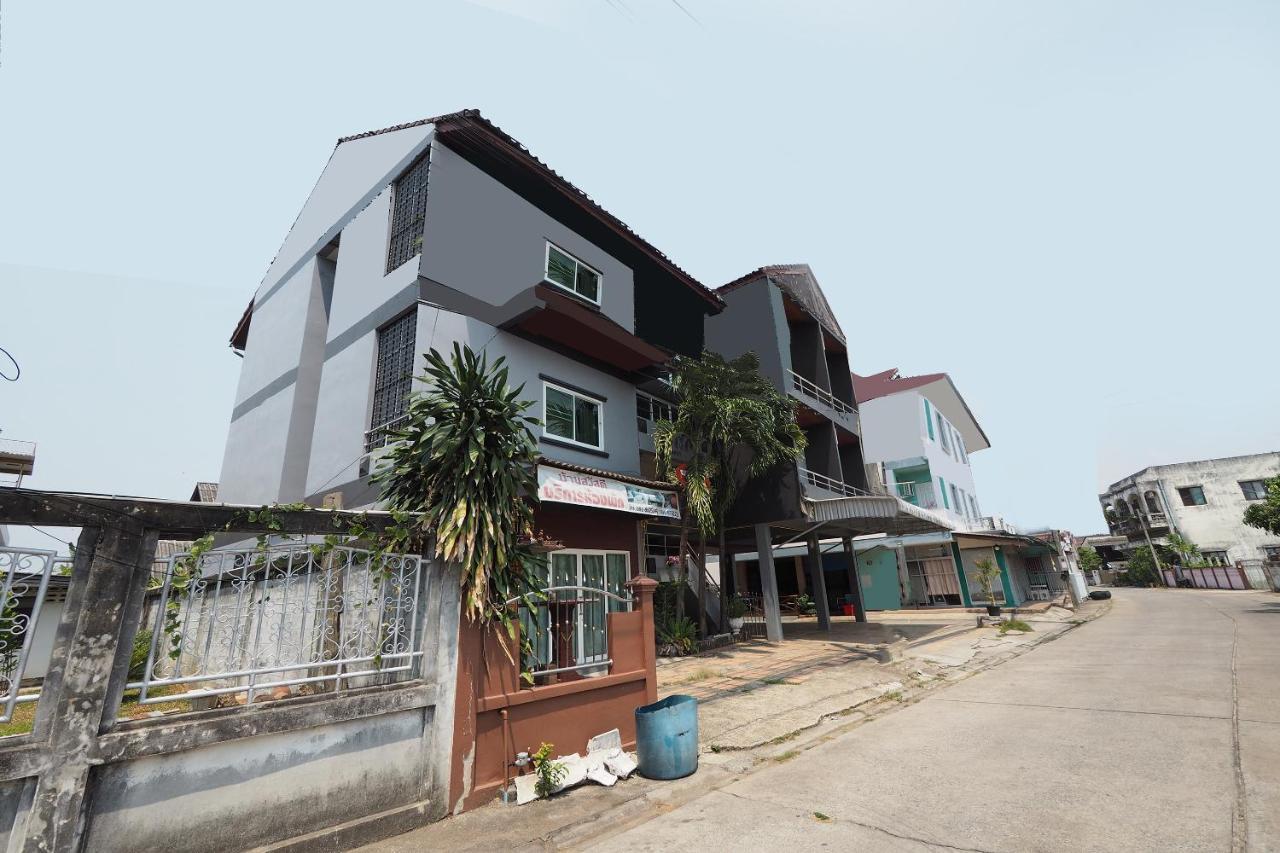 Bannsawasdee Aparthotel Chiang Rai Buitenkant foto
